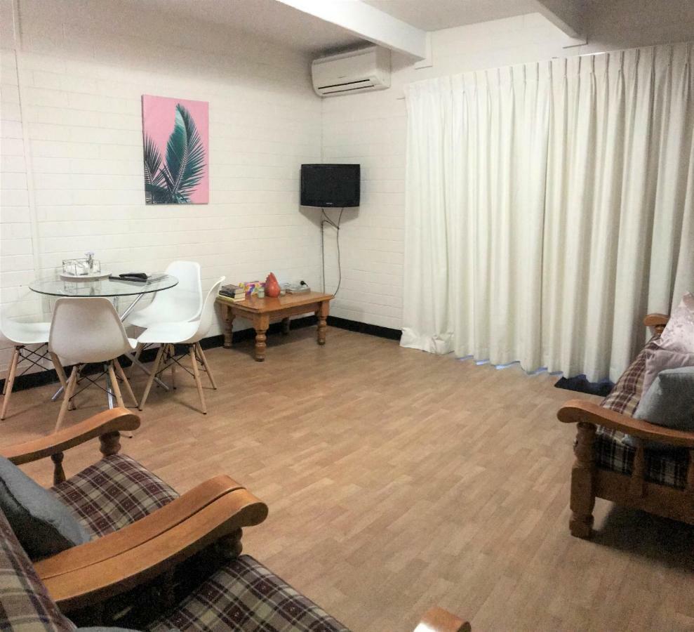 Kon Tiki Apartments Batemans Bay Esterno foto