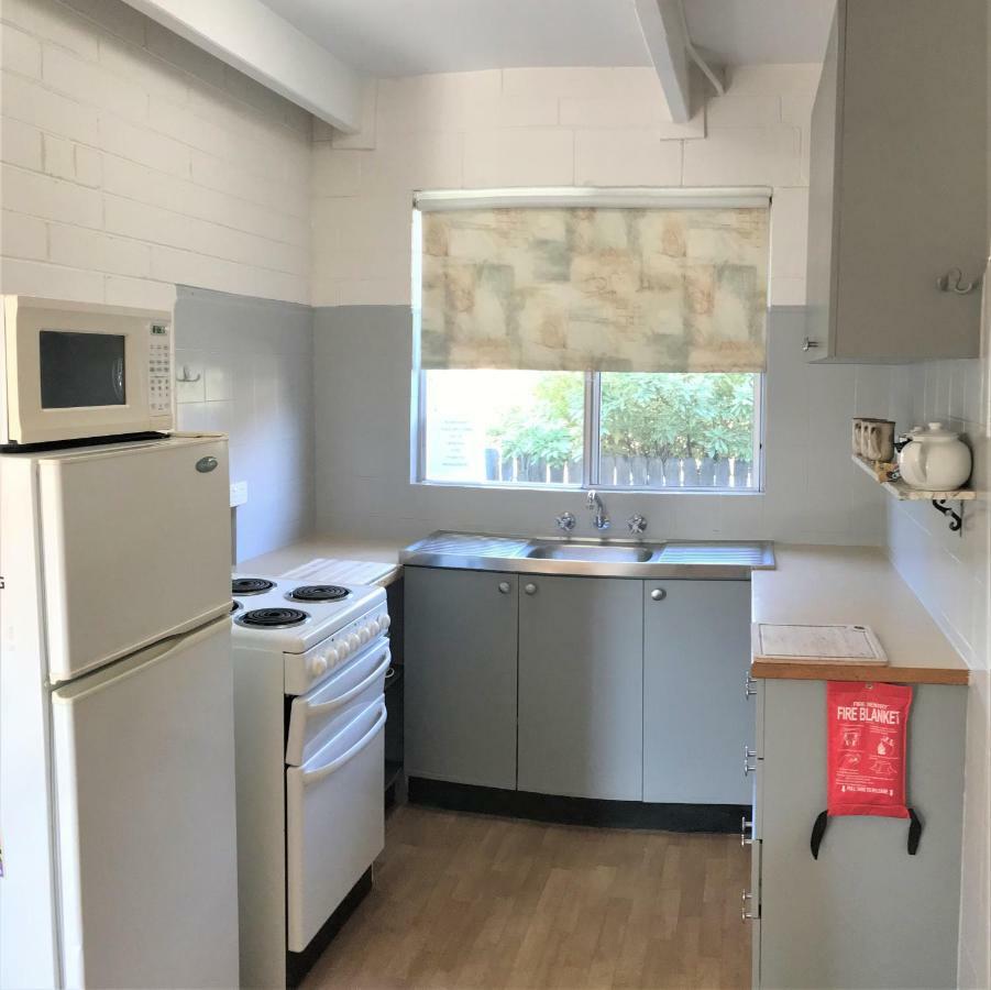 Kon Tiki Apartments Batemans Bay Esterno foto